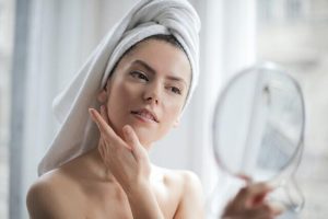 cosmetic-procedures-to-look-younger