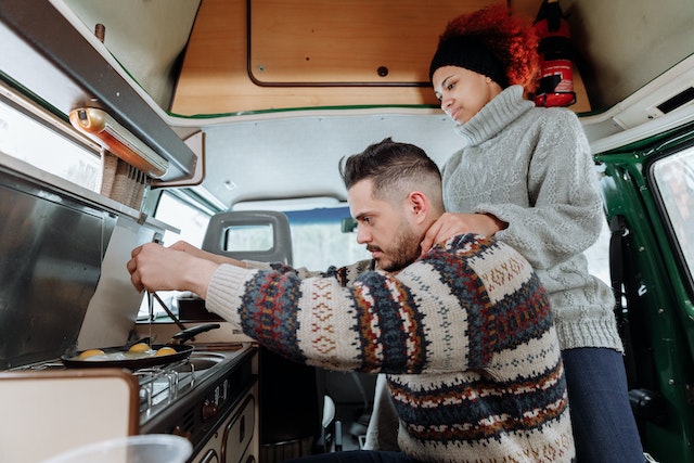 consider-motorhome-features-while-renting-a-motorhome 